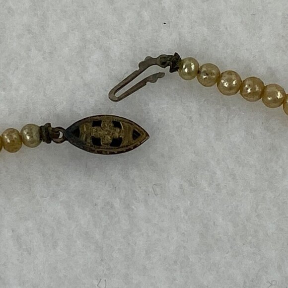 Vintage Faux Pearl Necklace Single Strand Sterling Silver Hook Clasp - Picture 5 of 8